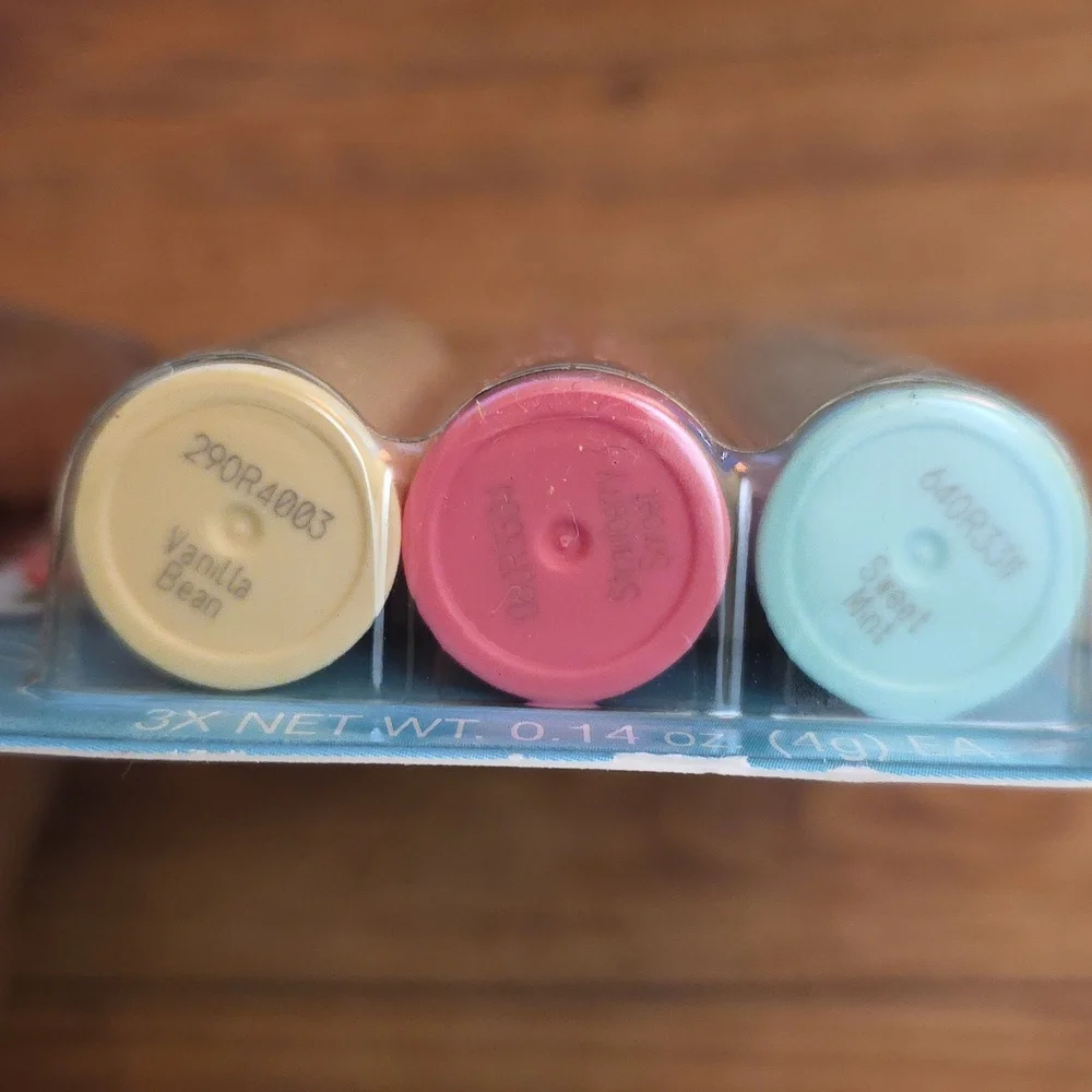 eos Organic Lip Balm Trio 3-Pack - Vanilla, Strawberry, Mint 100% Natural